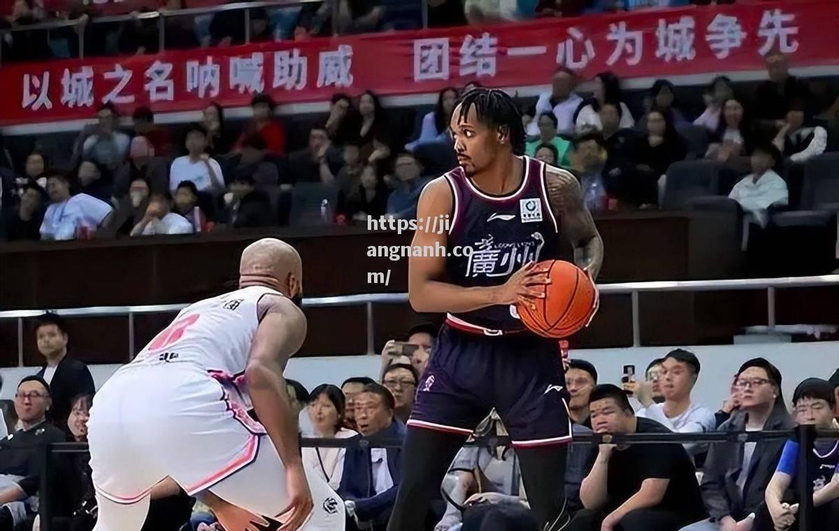 江南体育-广厦队经过调整终取胜，教练组喜笑颜开